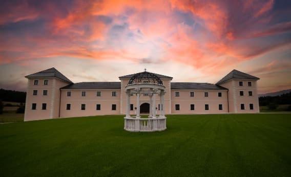 Chateau Sanov Sanov  Bagian luar foto