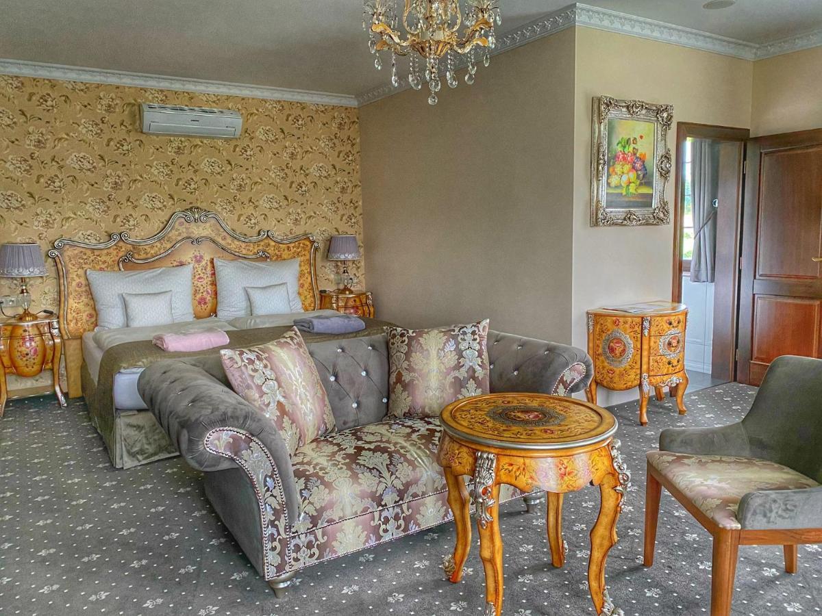 Chateau Sanov Sanov  Bagian luar foto
